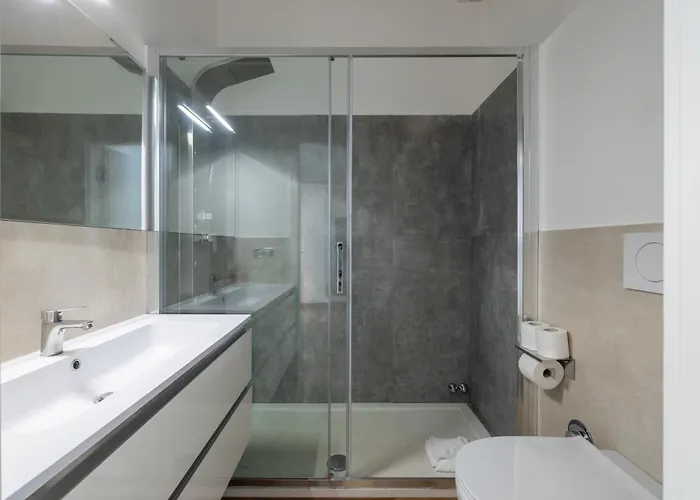 Quattro Fontane 4p - B&d Apts * Рим