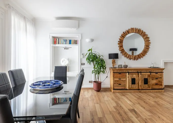 Quattro Fontane 4p - B&d Apts