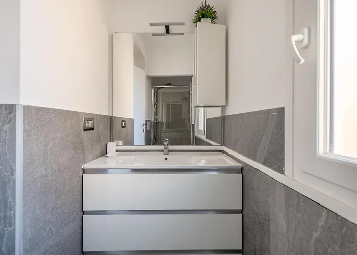 Quattro Fontane 4p - B&d Apts *